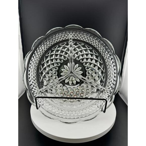 Vintage Anchor Hocking Wexford 3-Section Relish Dish - Picture 1 of 3